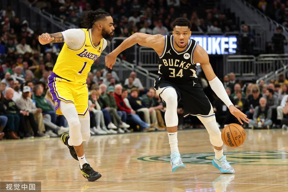 展现出极强 展现出极强