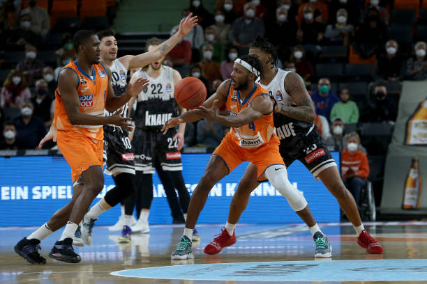 在当今竞争 在当今竞争